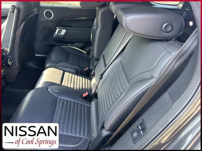 2023 Land Rover Discovery Metropolitan Edition
