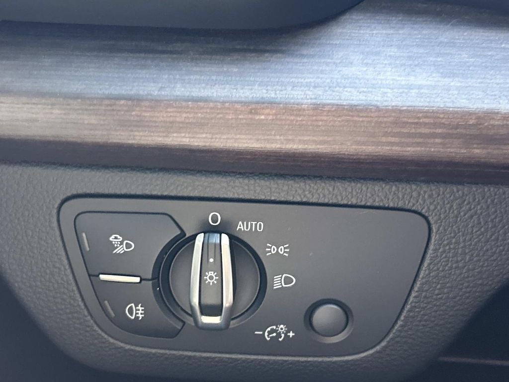 2023 Audi Q5 Premium Plus