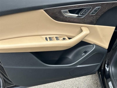 2019 Audi Q8 Premium Plus