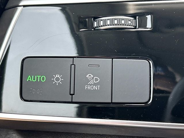 2020 Audi Q8 55 Premium Plus quattro