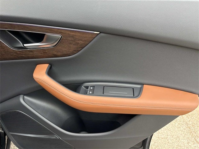 2025 Audi Q8 55 Prestige quattro