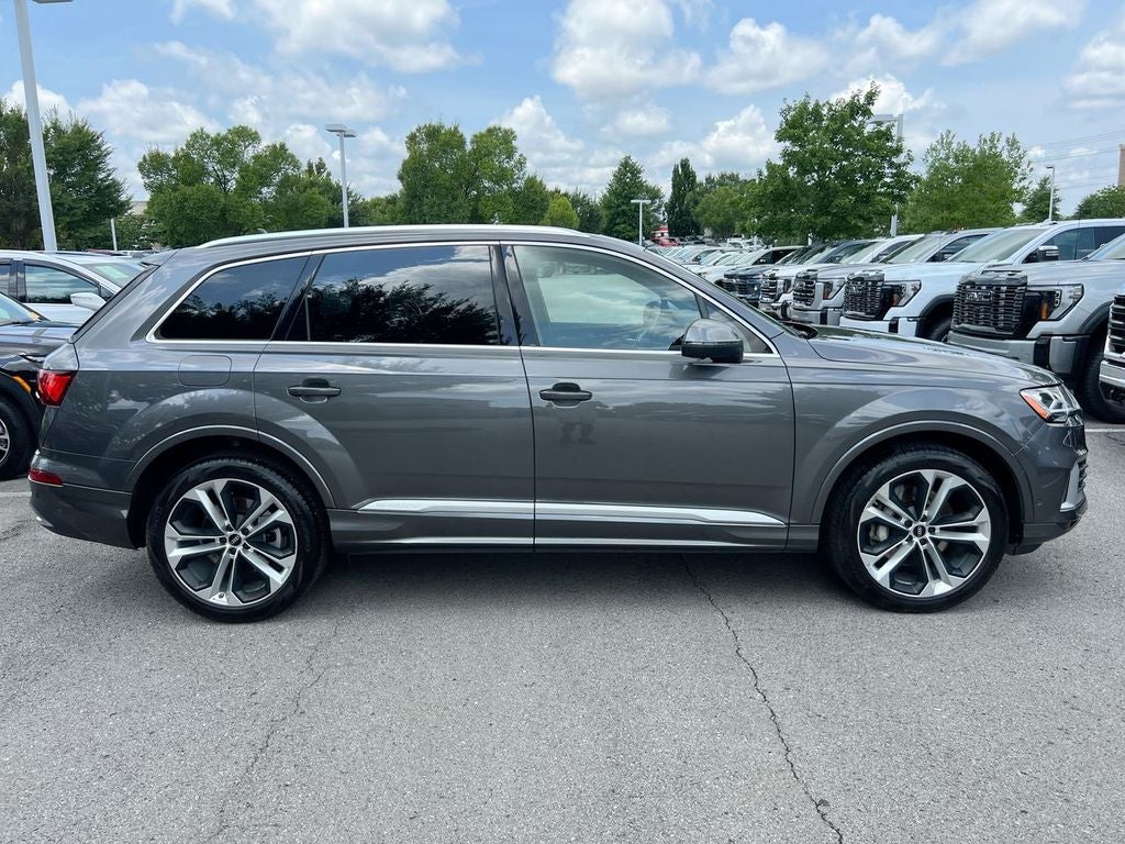 2022 Audi Q7 Premium Plus