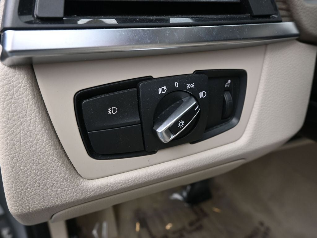 2012 BMW 3 Series 328i