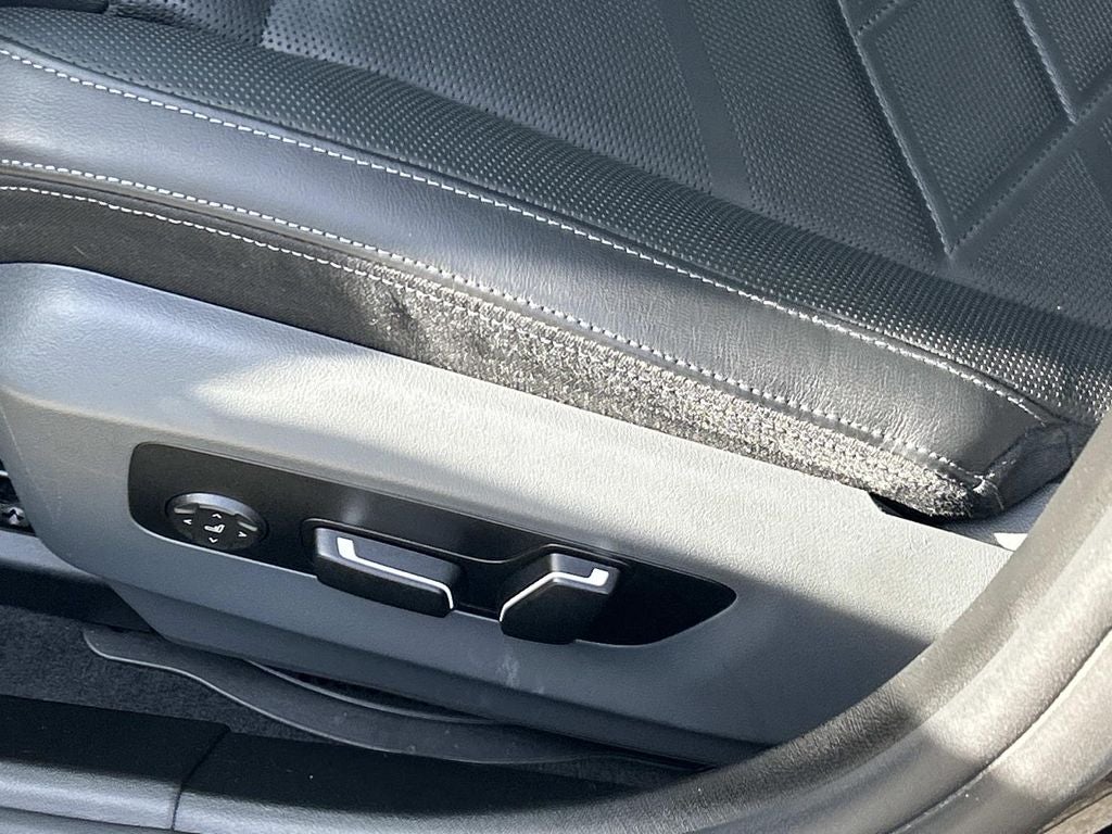 2024 BMW 5 Series 530i