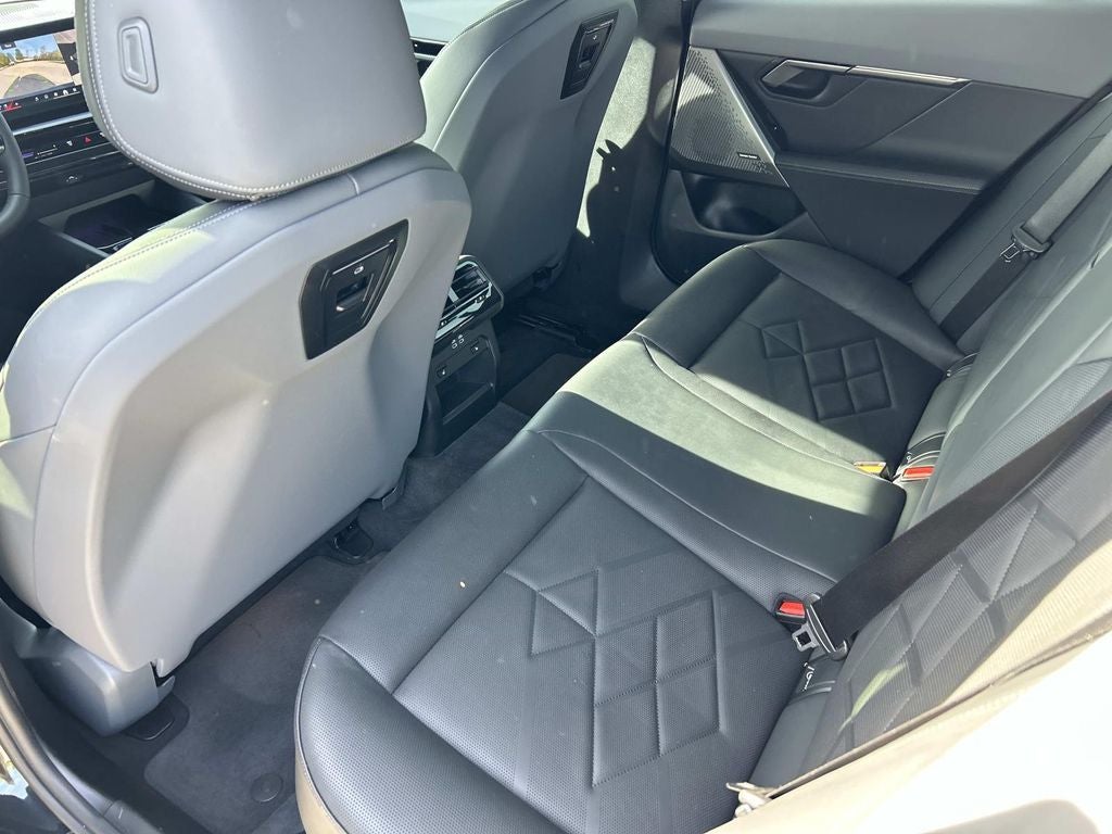 2024 BMW 5 Series 530i