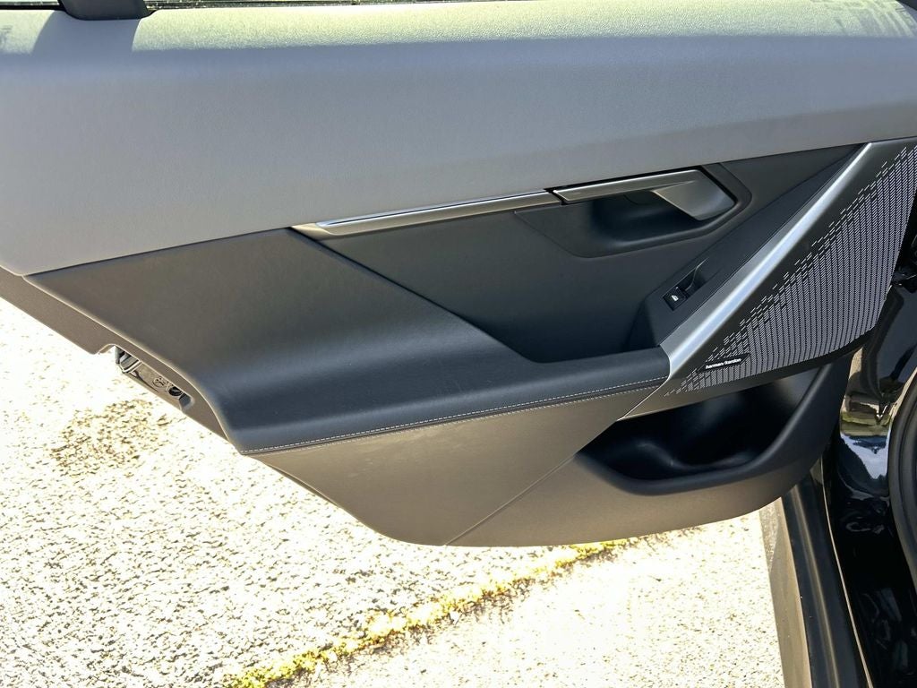 2024 BMW 5 Series 530i