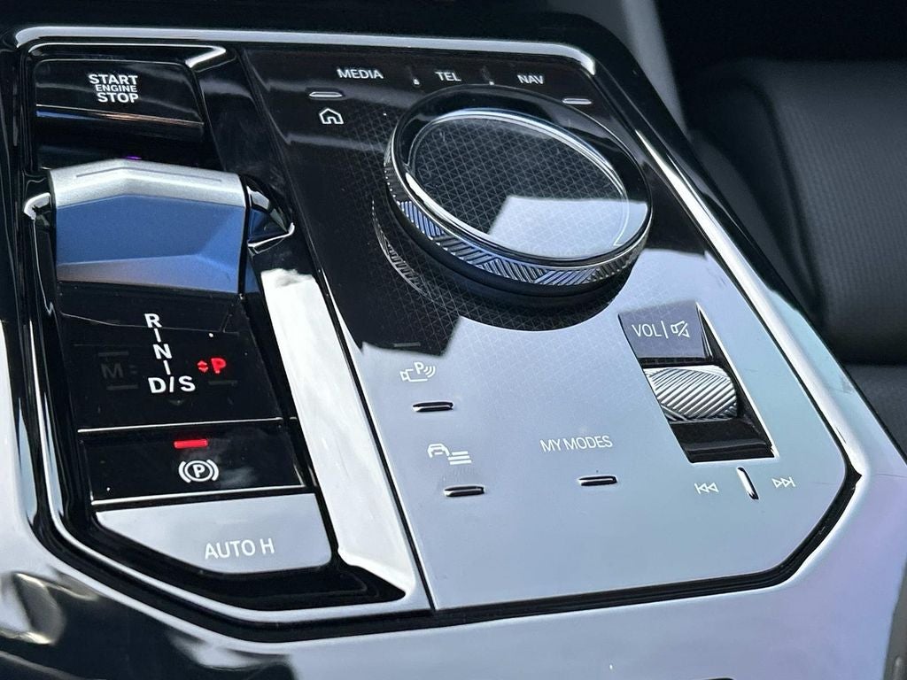 2024 BMW 5 Series 530i