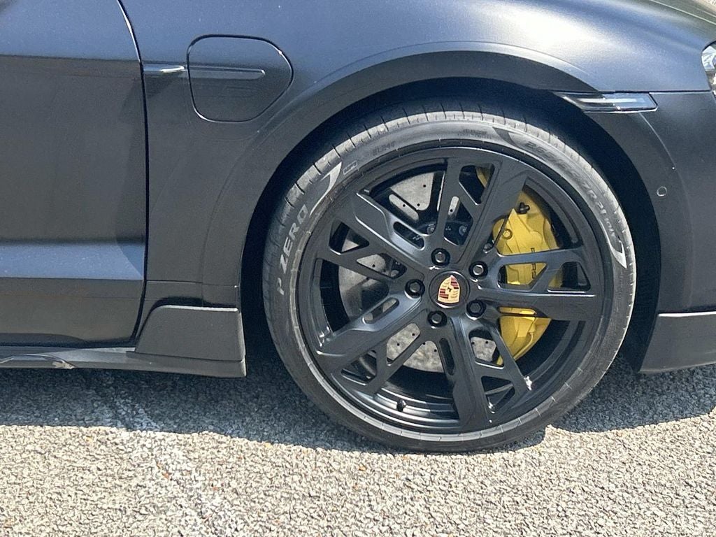 2022 Porsche Taycan Turbo
