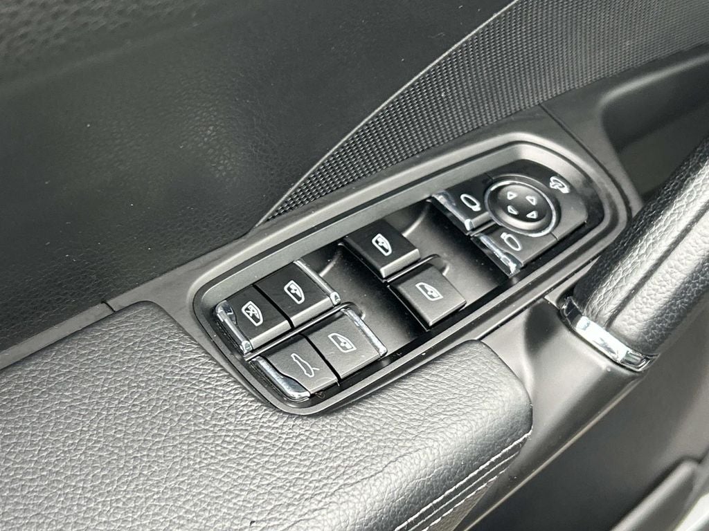 2014 Porsche Cayenne Platinum Edition