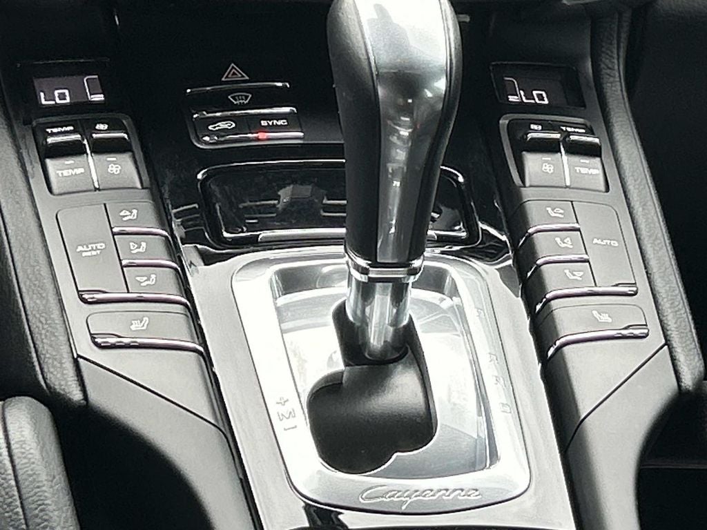 2014 Porsche Cayenne Platinum Edition