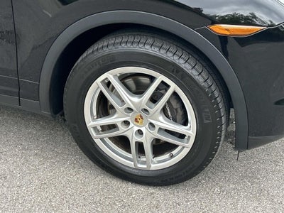 2014 Porsche Cayenne Platinum Edition
