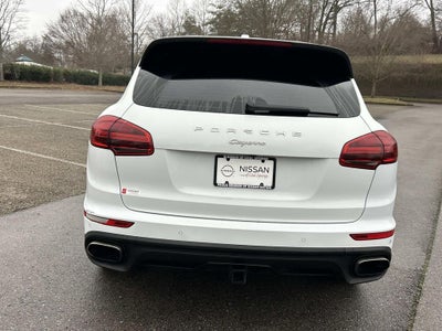 2017 Porsche Cayenne Platinum Edition