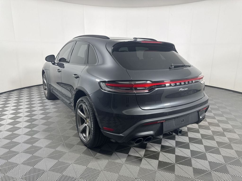 2022 Porsche Macan Base