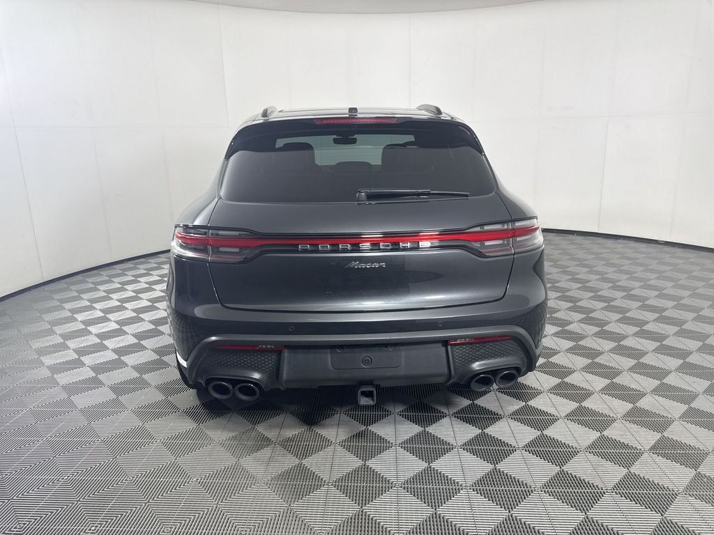 2022 Porsche Macan Base