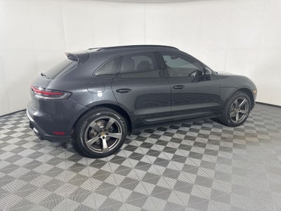 2022 Porsche Macan Base