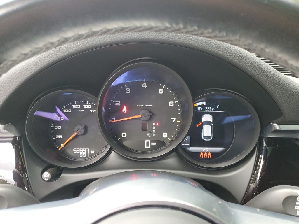 2021 Porsche Macan Base