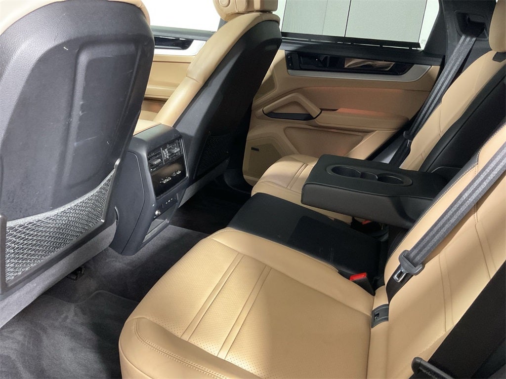 2024 Porsche Cayenne Base