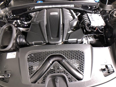 2024 Porsche Macan GTS