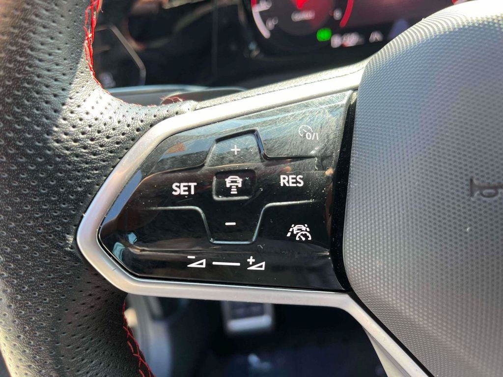 2024 Volkswagen Golf GTI 2.0T S