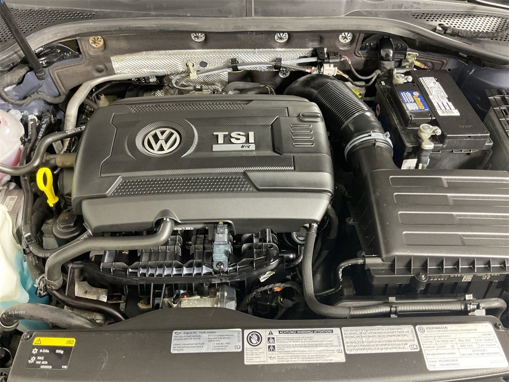 2017 Volkswagen Golf R Base 4Motion