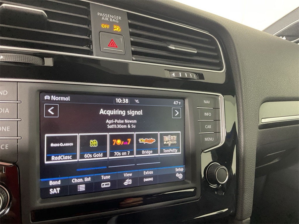 2017 Volkswagen Golf R Base 4Motion