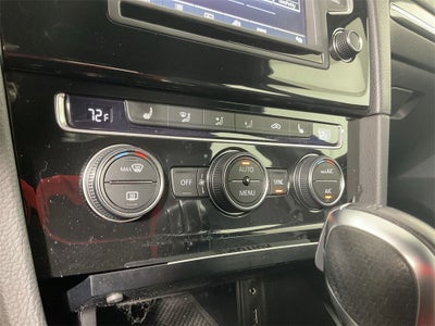 2017 Volkswagen Golf R Base 4Motion