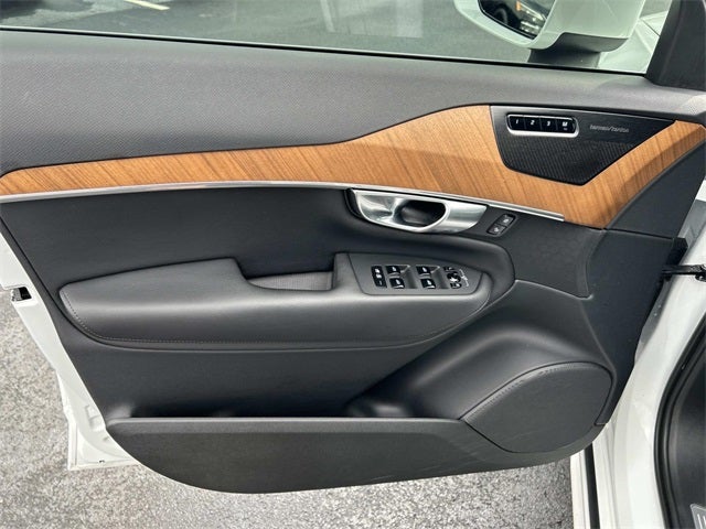 2023 Volvo XC90 B6 Plus 6-Seater