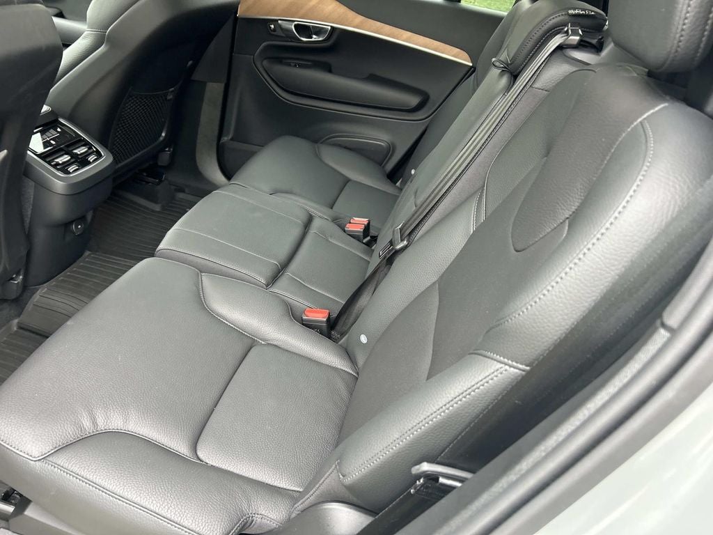 2025 Volvo XC90 Plus