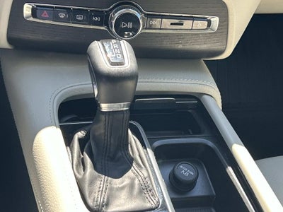 2020 Volvo XC90 Momentum