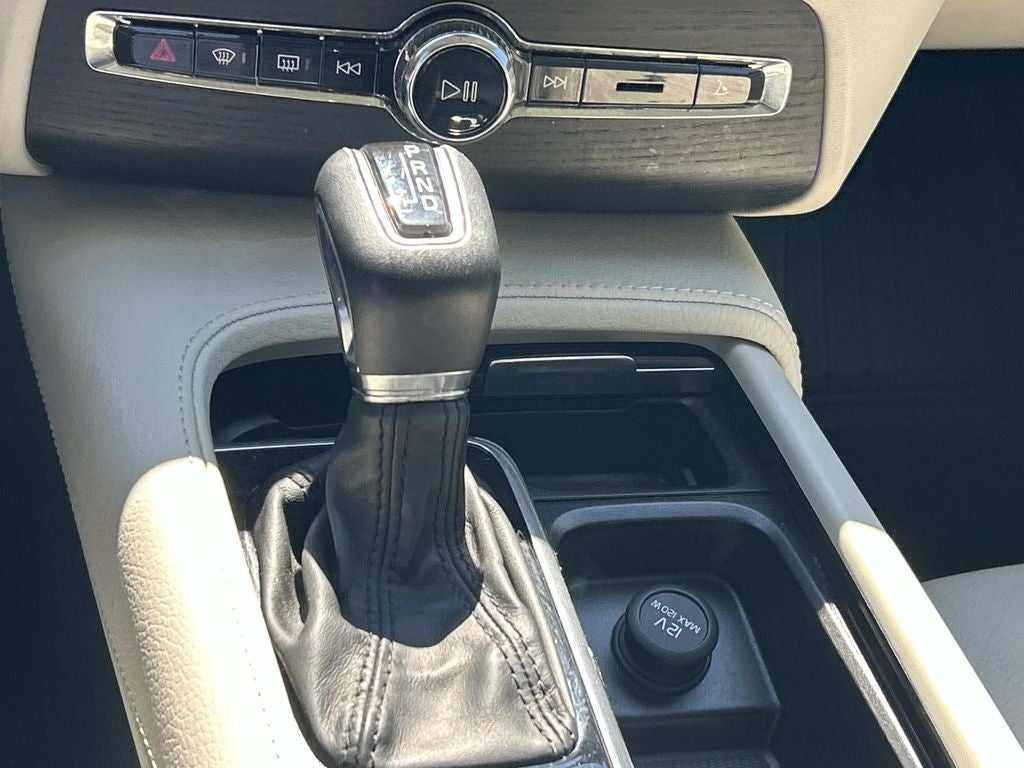 2020 Volvo XC90 Momentum