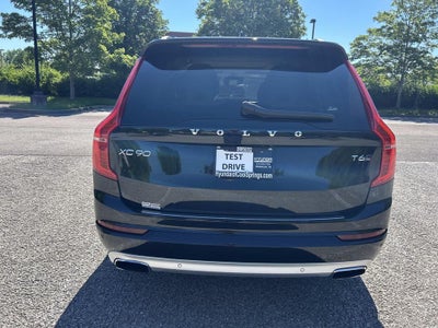 2020 Volvo XC90 Momentum