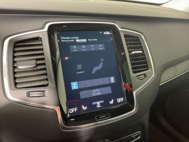 2020 Volvo XC90 T6 Momentum