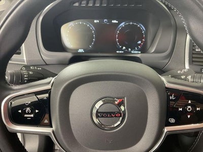 2020 Volvo XC90 T6 Momentum