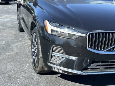 2023 Volvo XC60 B5 Ultimate Bright Theme