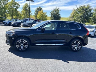 2023 Volvo XC60 B5 Ultimate Bright Theme