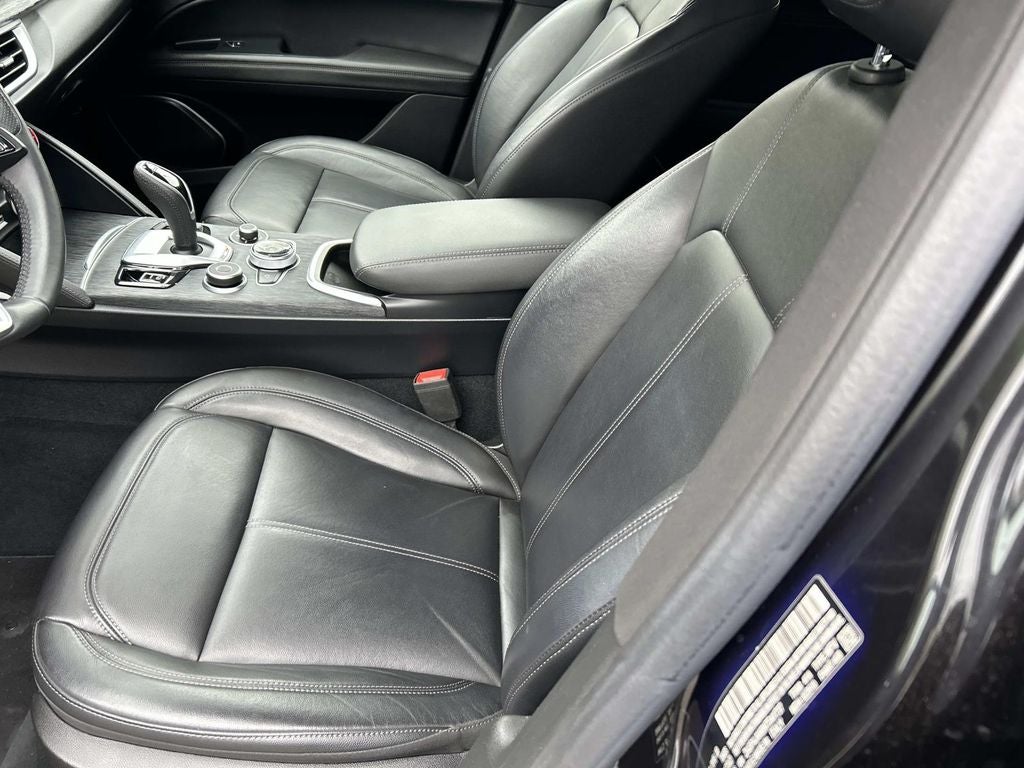 2022 Alfa Romeo Stelvio Sprint