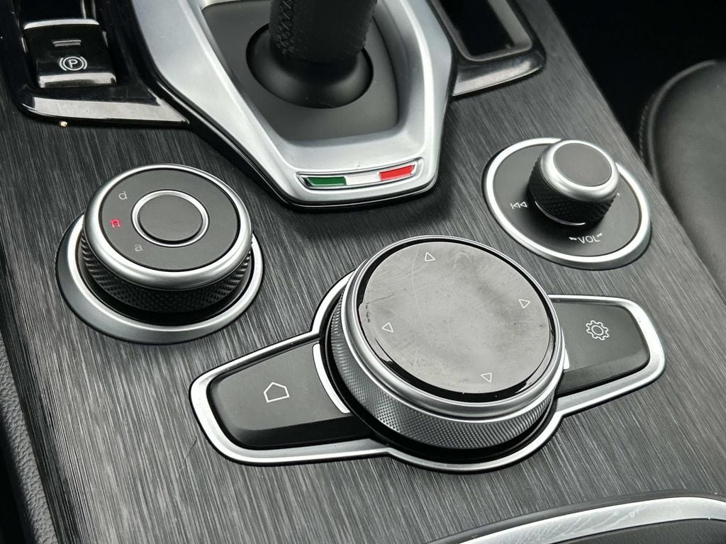 2022 Alfa Romeo Stelvio Sprint