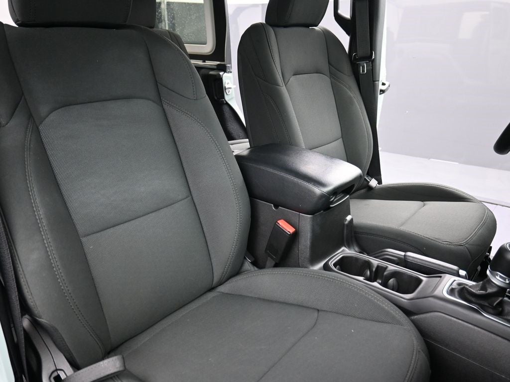 2023 Jeep Wrangler Sport Altitude