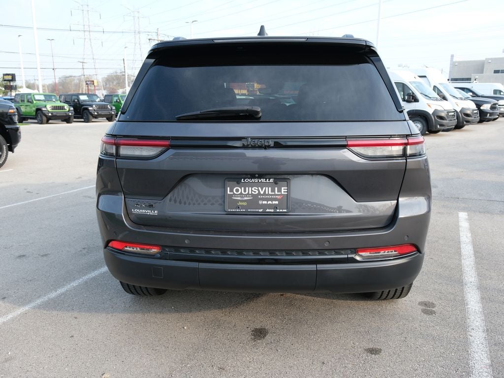 2022 Jeep Grand Cherokee Altitude