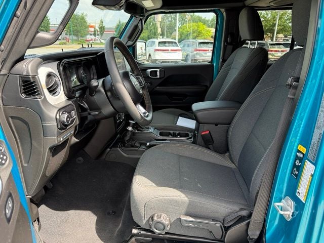 2024 Jeep Wrangler Sahara 4xe