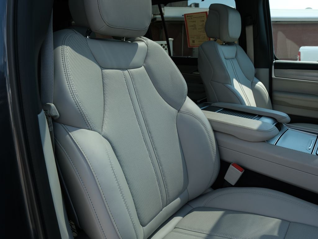 2025 Jeep Wagoneer Series III