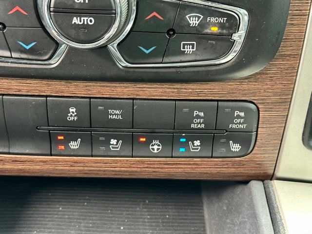 2016 RAM 1500 Laramie