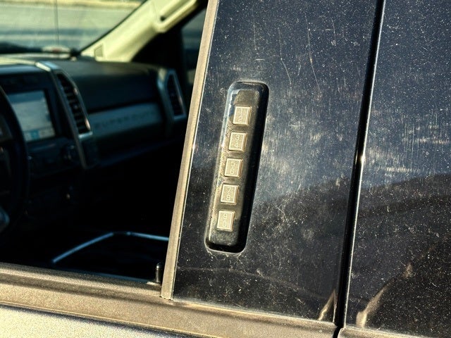 2017 Ford F-350SD Lariat