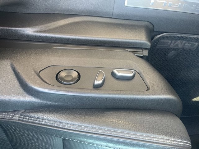 2022 GMC Yukon Denali Denali