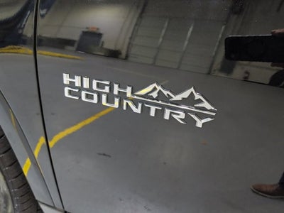 2023 Chevrolet Traverse High Country