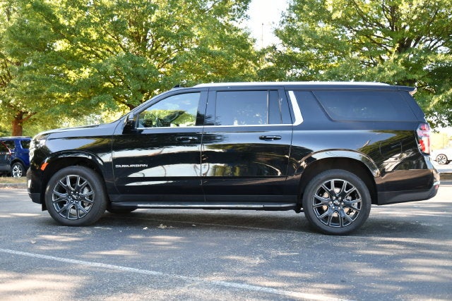 2024 Chevrolet Suburban LT