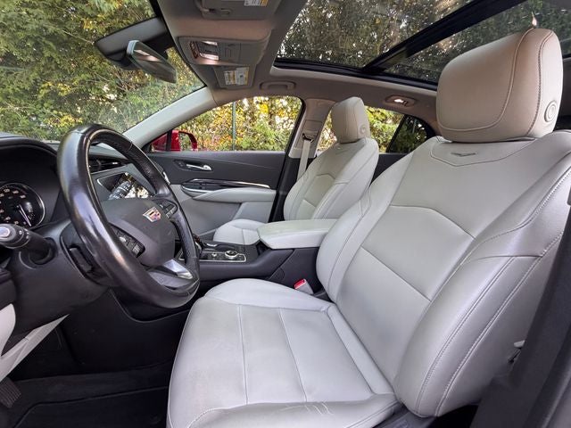 2020 Cadillac XT4 Luxury