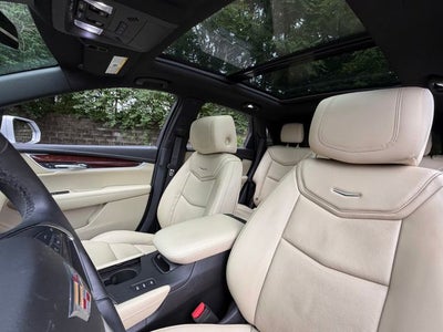 2018 Cadillac XT5 Premium Luxury