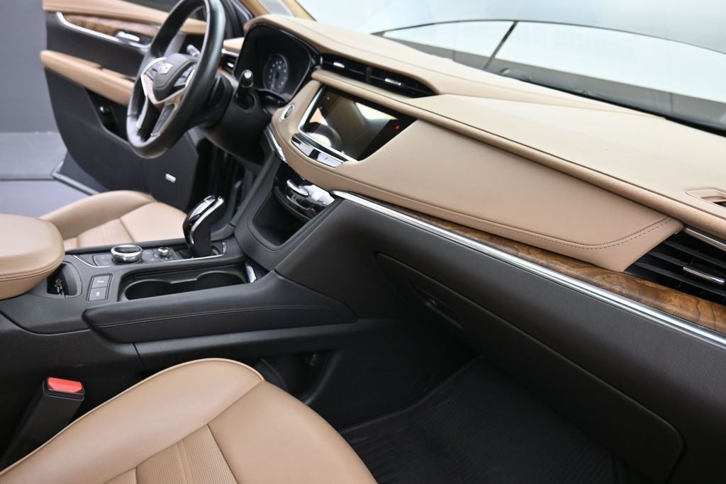 2022 Cadillac XT5 AWD Premium Luxury