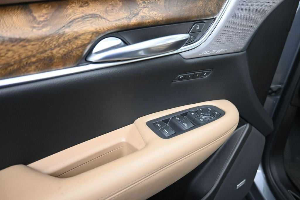2022 Cadillac XT5 AWD Premium Luxury